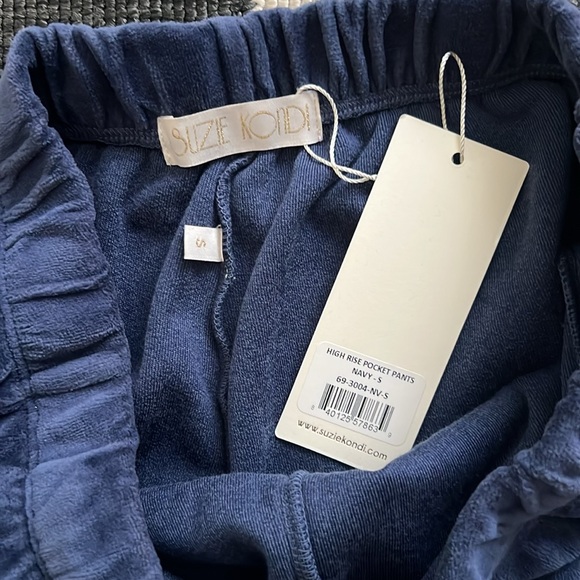 Suzie Kondi Navy Blue Patmos Pocket Track Pants in Velour - Picture 4 of 4